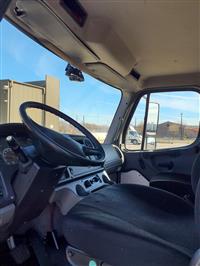 2015 Freightliner M2 106