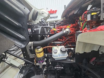 2019 Freightliner M2 106