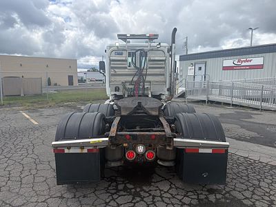 2020 Freightliner CASCADIA 125