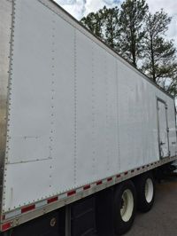 2017 Freightliner M2 106