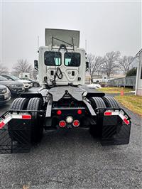 2015 Freightliner CASCADIA 125