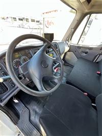 2018 Freightliner M2 106