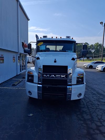 2020 Mack ANTHEM 64T