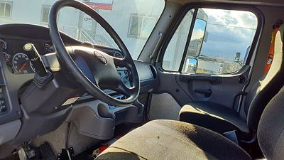 2020 Freightliner M2 106