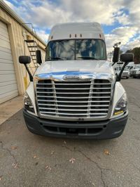 2019 Freightliner CASCADIA 125
