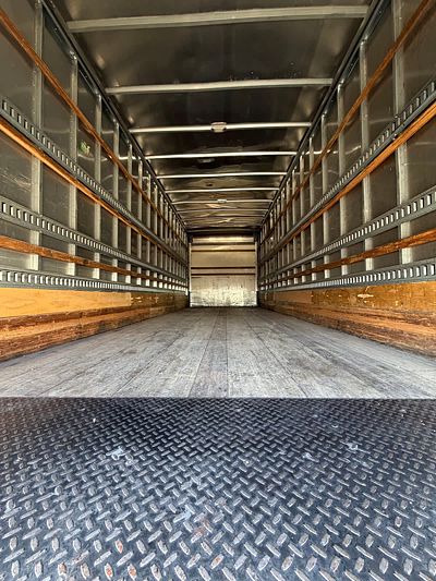 2018 Freightliner M2 106