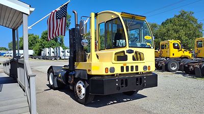 2021 Autocar ACTT42