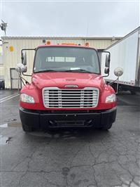 2018 Freightliner M2 106