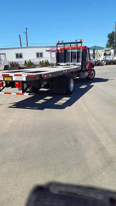 2019 Freightliner M2 106