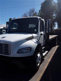 2017 Freightliner M2 106