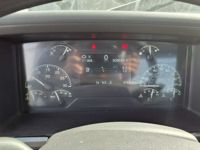 2019 Volvo VNR42T 300