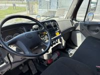 2022 Freightliner M2 106