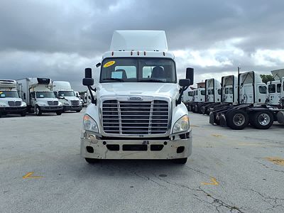 2019 Freightliner CASCADIA 125