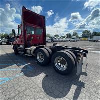 2017 Freightliner CASCADIA 125