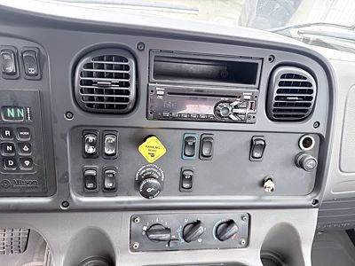 2020 Freightliner M2 106
