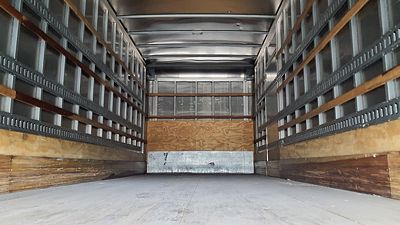 2019 Freightliner M2 106