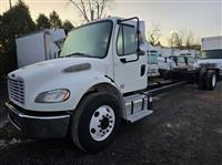2017 Freightliner M2 106