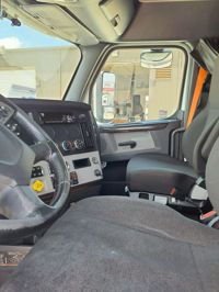 2020 Freightliner NEW CASCADIA PX12664