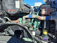 2019 Volvo VNL64T-300