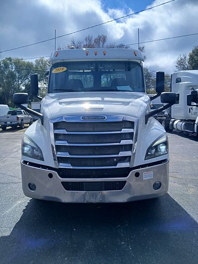 2019 Freightliner NEW CASCADIA PX12664