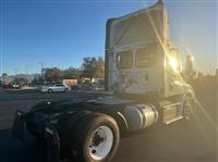 2017 Freightliner CASCADIA 113