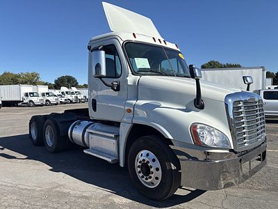2020 Freightliner CASCADIA 125