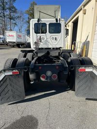 2020 Freightliner CASCADIA 125