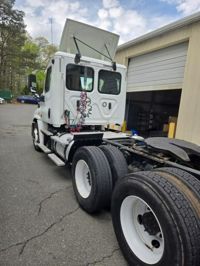 2018 Freightliner CASCADIA 125