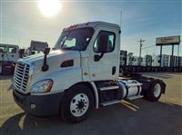 2017 Freightliner CASCADIA 113