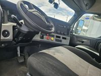 2019 Freightliner CASCADIA