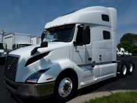 2021 Volvo VNL64T-760
