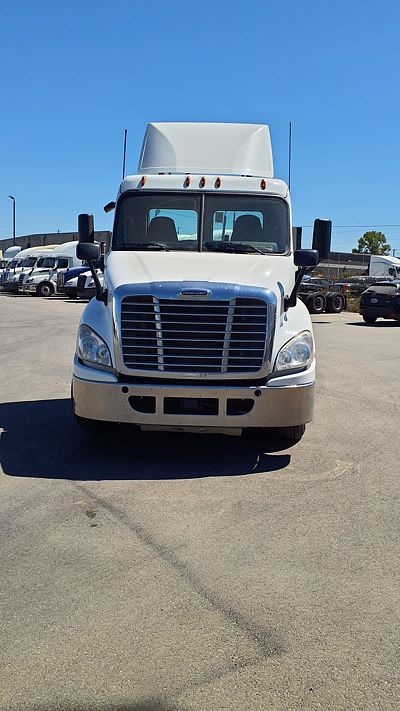2018 Freightliner CASCADIA 125
