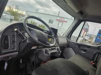 2017 Freightliner M2 106