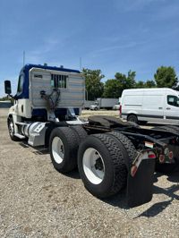 2019 Freightliner CASCADIA 125