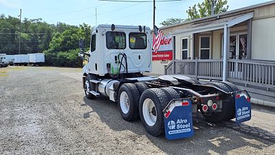 2020 Freightliner NEW CASCADIA 116