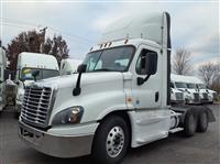 2016 Freightliner CASCADIA 125