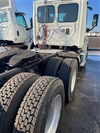 2017 Freightliner CASCADIA 125