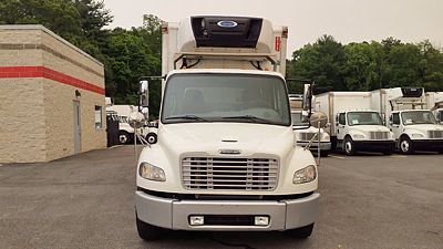 2019 Freightliner M2 106