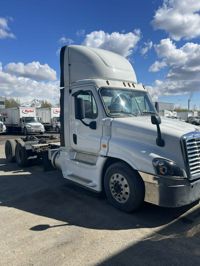 2016 Freightliner CASCADIA 125