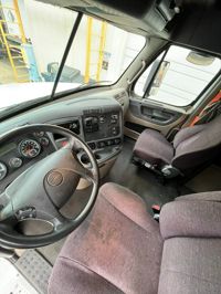 2019 Freightliner CASCADIA 125