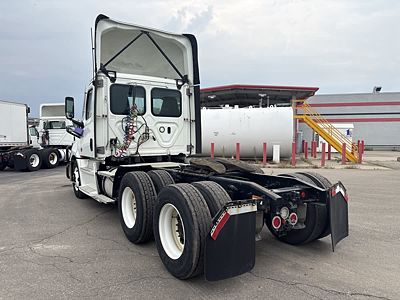 2021 Freightliner NEW CASCADIA PX12664