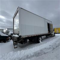 2018 Freightliner M2 106