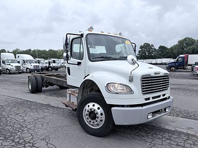 2020 Freightliner M2 106