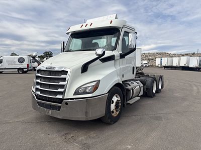 2019 Freightliner NEW CASCADIA 116