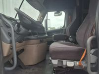 2020 Freightliner CASCADIA 125