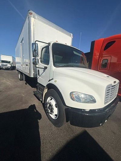 2019 Freightliner M2 106