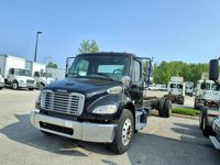 2019 Freightliner M2 106