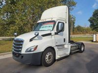 2020 Freightliner NEW CASCADIA 126