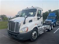 2019 Freightliner CASCADIA 113" DAYCAB