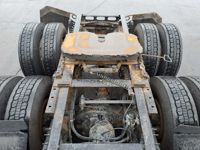 2020 Volvo VNL64T-300